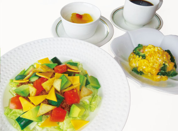 レディース&シニアDAY限定レディースランチ〈1日10食〉沖縄タコライス